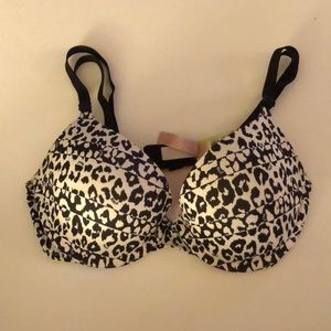 PINK Wear Everywhere Push-Up Bra